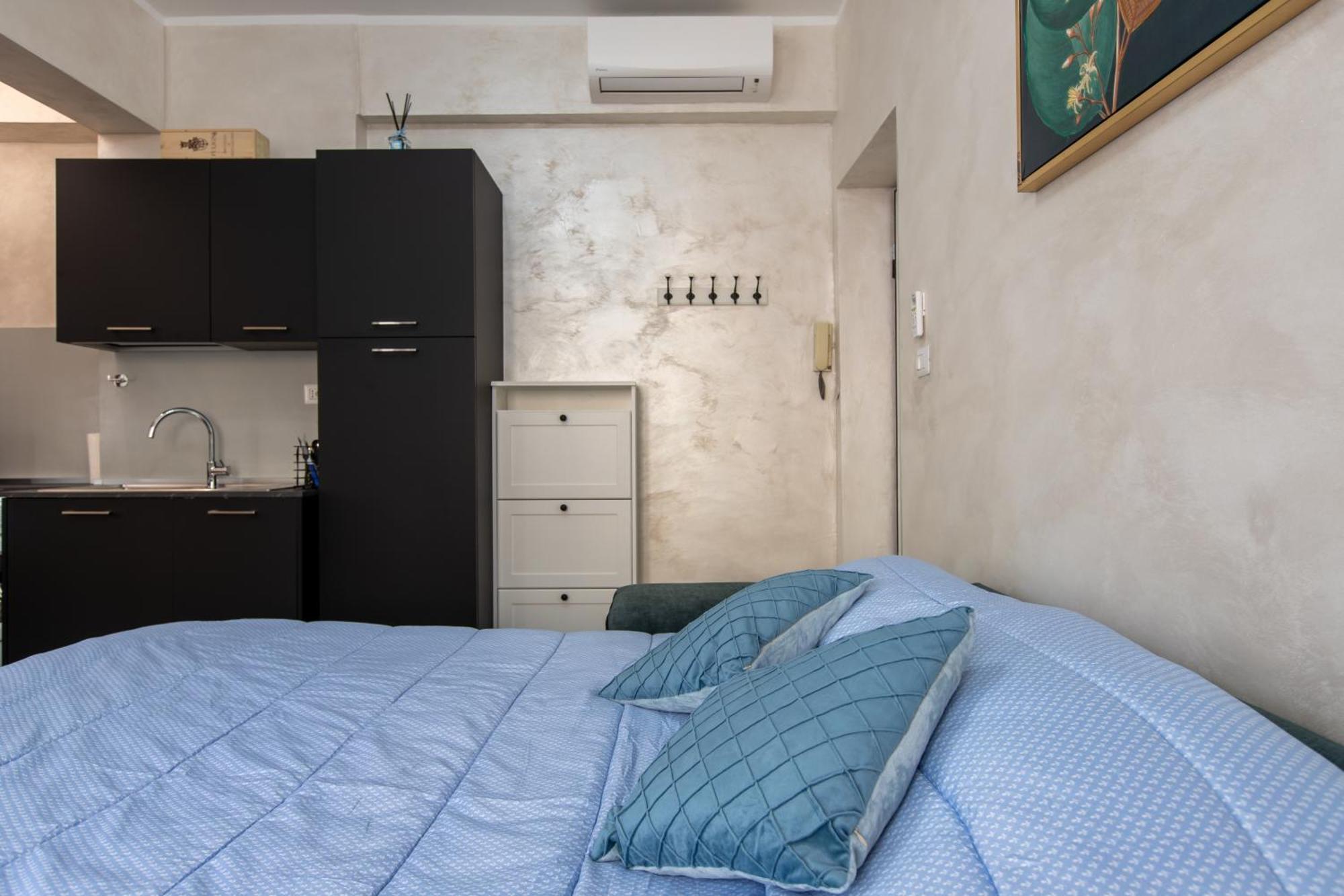 La Dolce Vite Apartment Алба Екстериор снимка