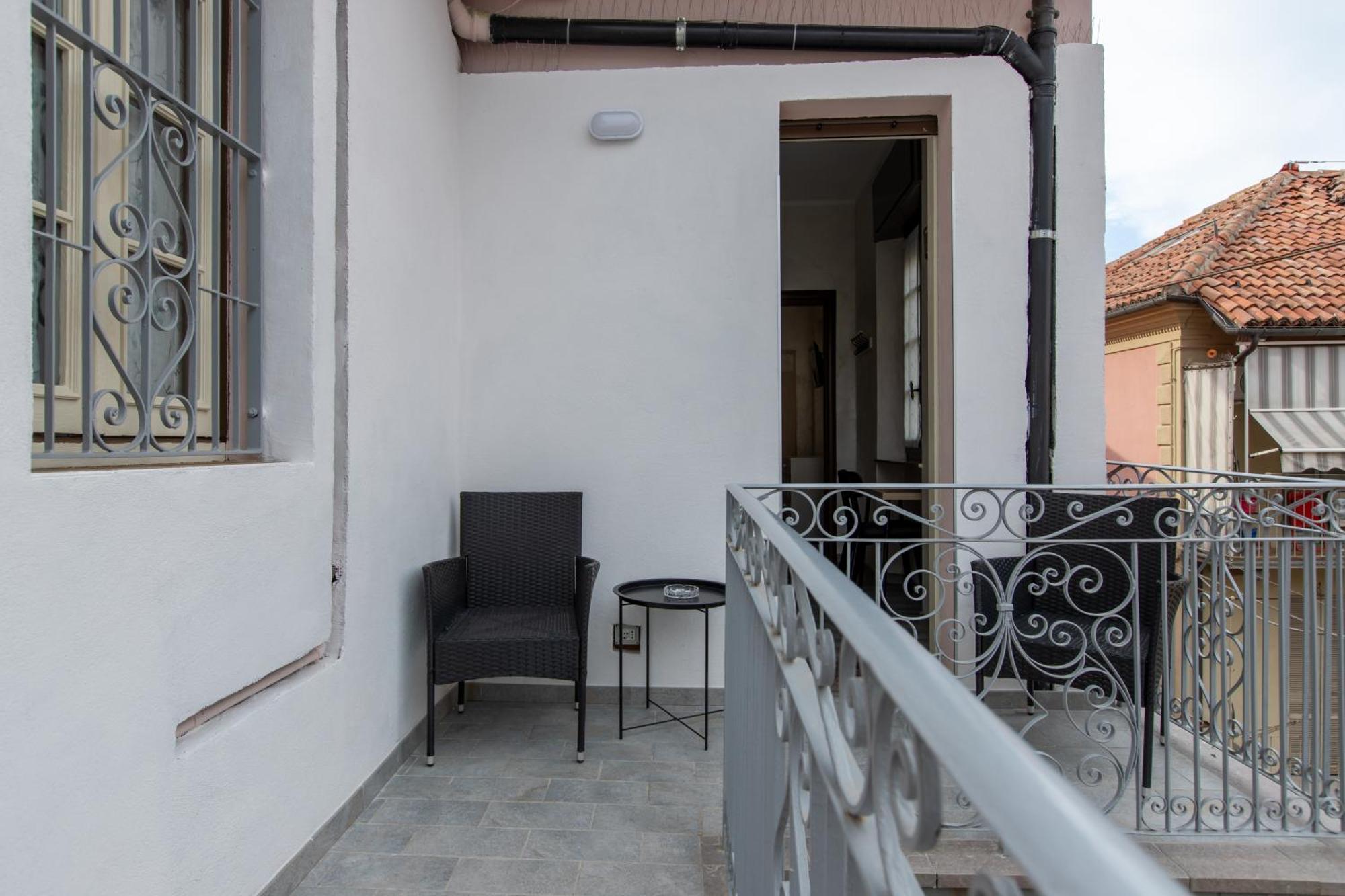 La Dolce Vite Apartment Алба Екстериор снимка
